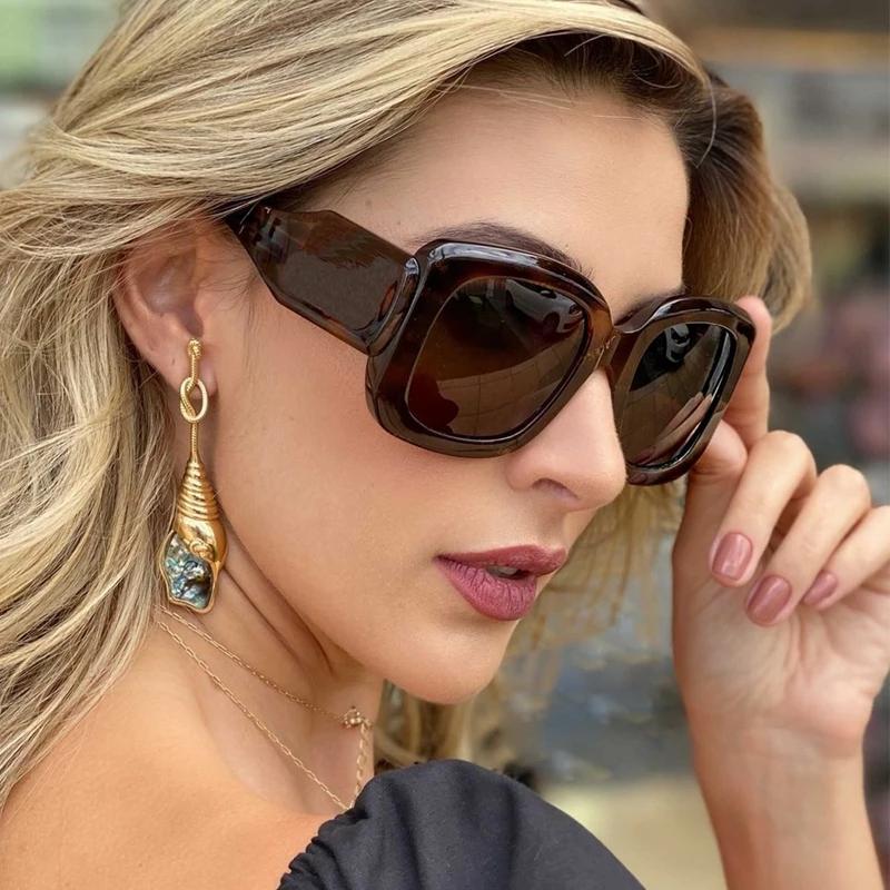 Sunglasses Punk Retro Big Frame Wide Legs Women's Men Women Fashion Shades UV400 Vintage Glasses Eyewear Decorative
Sunglasses Punk Retro Big Frame Wide Legs Women's Men Women Fashion Shades UV400 Vintage Glasses Eyewear Decorative