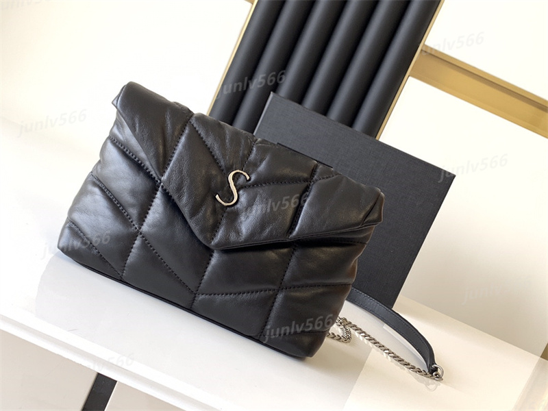 2021 bag Designers handbags HOT-selling square fat loulou chain bag real leather womens large-capacity shoulder bags high quality quilted mess lou, Size: 23 * 15.5 * 8.5 cm
2021 bag Designers handbags HOT-selling square fat loulou chain bag real leather womens large-capacity shoulder bags high quality quilted mess lou, Size: 23 * 15.5 * 8.5 cm