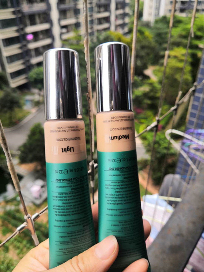 Dropshipping Face Makeup CC cream Your Skin But Better CC Cream Oil Free Matte Green tube Pink tube Silver tube, Mixed color
Dropshipping Face Makeup CC cream Your Skin But Better CC Cream Oil Free Matte Green tube Pink tube Silver tube, Mixed color