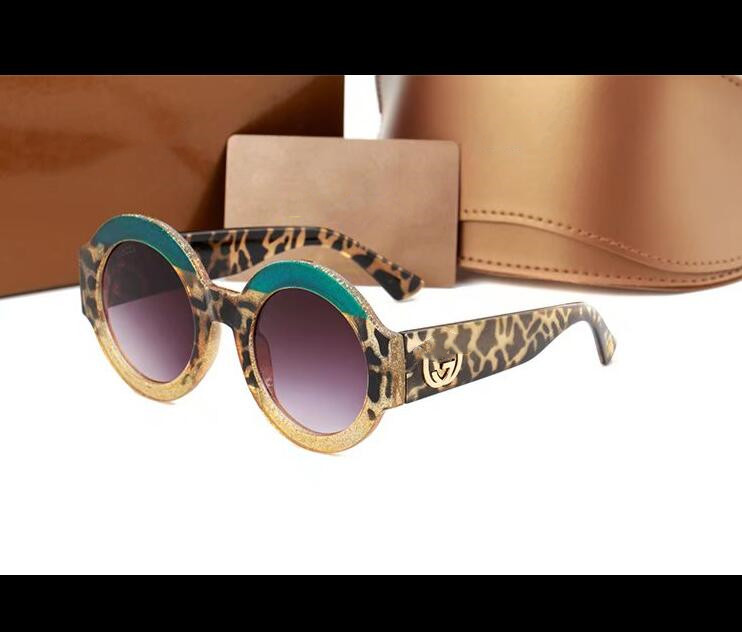 1pcs Fashion Round Sunglasses Eyewear Sun Glasses Designer Brand Black Metal Frame Dark 50mm Glass Lenses For Mens Womens Better Brown Cases 445
1pcs Fashion Round Sunglasses Eyewear Sun Glasses Designer Brand Black Metal Frame Dark 50mm Glass Lenses For Mens Womens Better Brown Cases 445