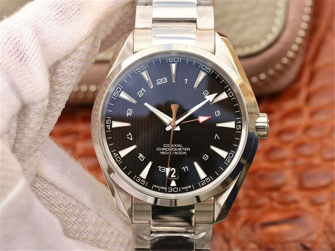2018 new luxury men's brand mechanical watch 150 Master Automatic GMT Watches .sea-masterSpectre Mens Sports Watch Wristwatches, Slivery;brown
2018 new luxury men's brand mechanical watch 150 Master Automatic GMT Watches .sea-masterSpectre Mens Sports Watch Wristwatches, Slivery;brown