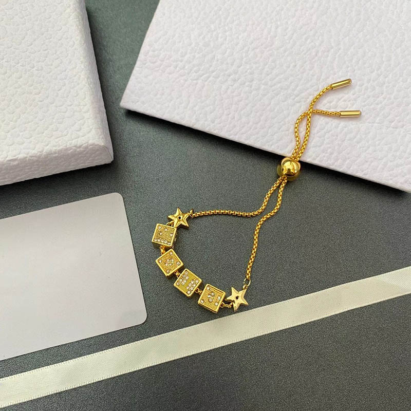 Fashion copper D letter 14k gold cuban link chain necklace bracelet for mens and women Party lovers gift hip hop jewelry With BOX, Black
Fashion copper D letter 14k gold cuban link chain necklace bracelet for mens and women Party lovers gift hip hop jewelry With BOX, Black