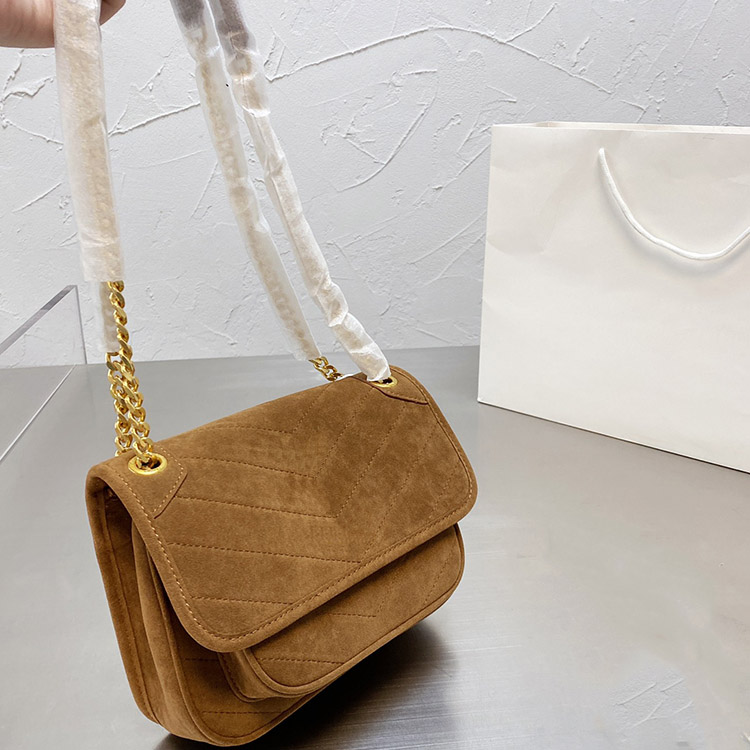 Designer chain bag Classic messenger bags Nubuck Leather Y.S women shoulder crossbody purses Envelope purse size 22*15cm
Designer chain bag Classic messenger bags Nubuck Leather Y.S women shoulder crossbody purses Envelope purse size 22*15cm