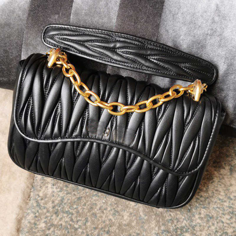 CLASSIC FLOWER Flap Crossbody Bag Women Messenger Handbag Lamb Skin Pocket Soft Leather Backage Retro Frosted Metal Chain Long Shoulder Strap, Customize
CLASSIC FLOWER Flap Crossbody Bag Women Messenger Handbag Lamb Skin Pocket Soft Leather Backage Retro Frosted Metal Chain Long Shoulder Strap, Customize