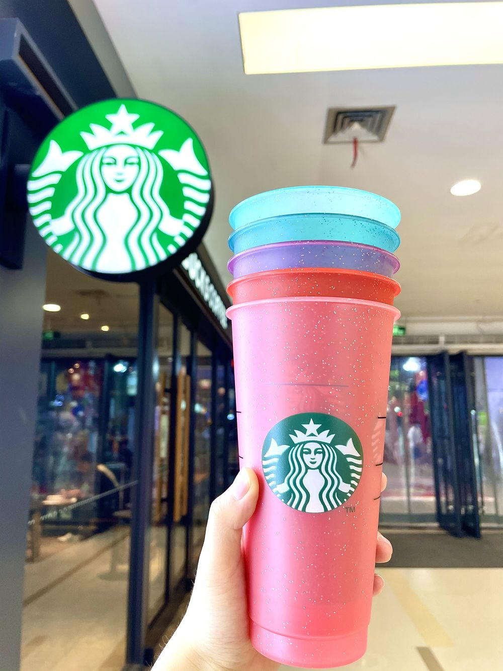 High Quality 710ml Plain Starbucks tumblers Juice cups recycel or compost mugs online bulk starw color changing confetti 20oz cold brew christmas cup 2021 Free DHL, As the picture
High Quality 710ml Plain Starbucks tumblers Juice cups recycel or compost mugs online bulk starw color changing confetti 20oz cold brew christmas cup 2021 Free DHL, As the picture