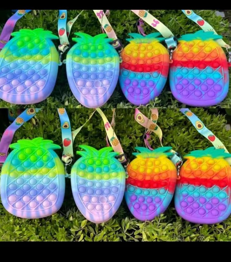 Fidget Toys Sensory Fashion Strawberry Pineapple coin purse Push Bubble Anti Stress Educational Children And Adults Decompression Toy Surprise wholesale XZ546
Fidget Toys Sensory Fashion Strawberry Pineapple coin purse Push Bubble Anti Stress Educational Children And Adults Decompression Toy Surprise wholesale XZ546