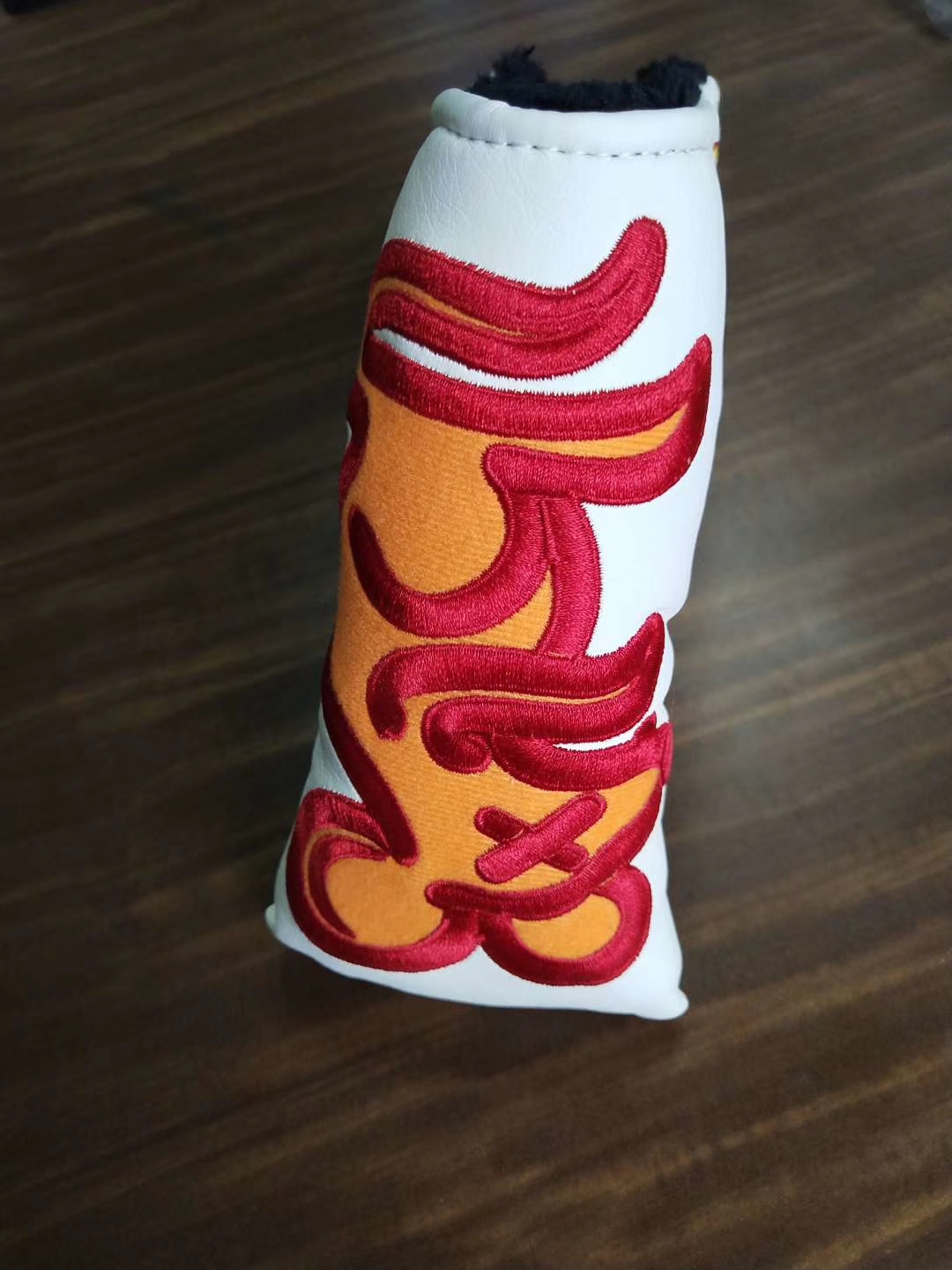 Have stock brand black white rat golf headcover new arrival limited sale 2021 golf cover golf putter covers pu leather waterproof
Have stock brand black white rat golf headcover new arrival limited sale 2021 golf cover golf putter covers pu leather waterproof