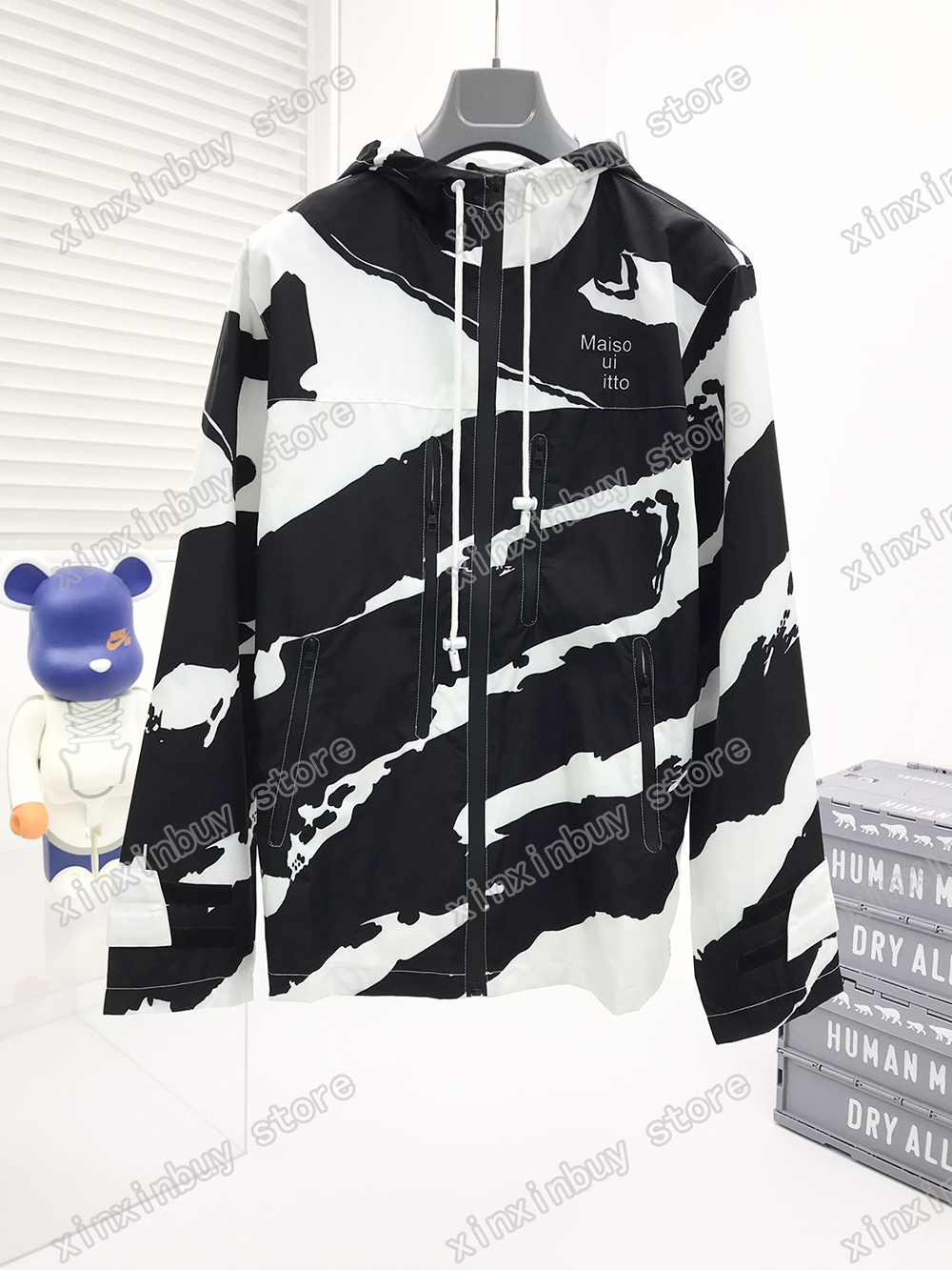 21ss mens women designers Jackets Hooded Hand painted graffiti print clothes streetwear Coats Outerwear long sleeve men Clothing black S-2XL, Multi
21ss mens women designers Jackets Hooded Hand painted graffiti print clothes streetwear Coats Outerwear long sleeve men Clothing black S-2XL, Multi