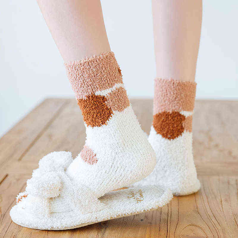 6 Pairs/Lot Winter Warm Cat Paw Socks Women Girl Cartoon Sleeping Home Floor Sock Thick Fuzzy Fluffy Cute Animal Paw Socks Funny 211204