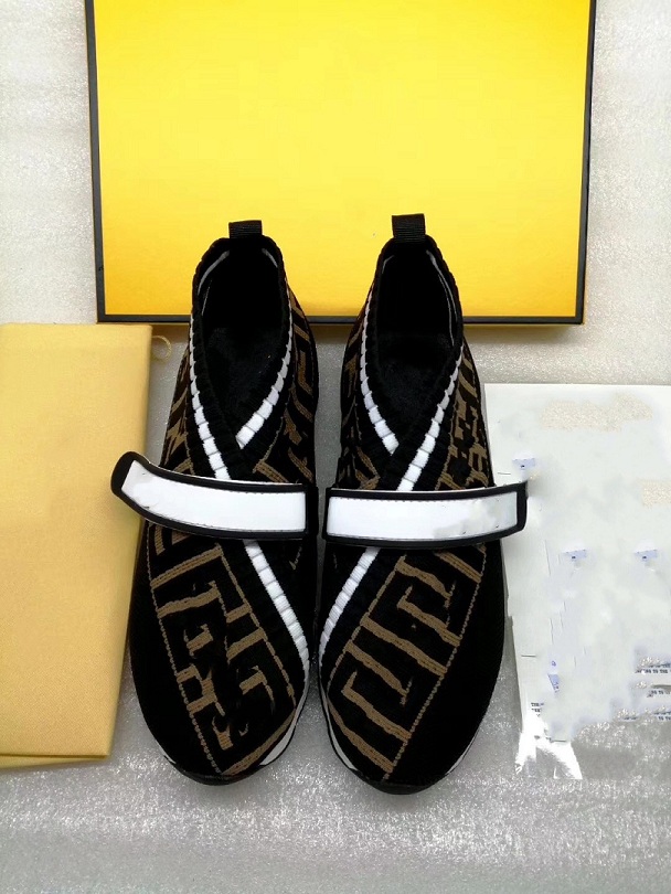 Luxury shoes alphabetic rubber strip classic set mouth casual shoes size 35-42, Black
Luxury shoes alphabetic rubber strip classic set mouth casual shoes size 35-42, Black
