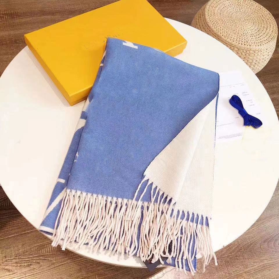 Luxury shawl scarf fashion versatile autumn and winter double-sided long thickened scarf 2021 new long warm shawl
Luxury shawl scarf fashion versatile autumn and winter double-sided long thickened scarf 2021 new long warm shawl