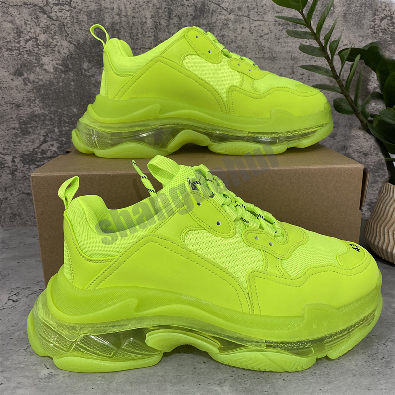 2021 Top Quality Paris Fashion Casual Shoes 17FW Air Cushion Triple S Boots Men Women Black Green White Vintage Old Dad Grandpa Size 36-45
2021 Top Quality Paris Fashion Casual Shoes 17FW Air Cushion Triple S Boots Men Women Black Green White Vintage Old Dad Grandpa Size 36-45