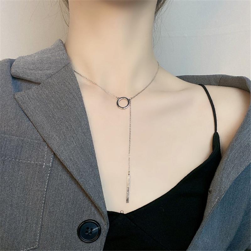 Pendant Necklaces XIALUOKE Bohemia Metal Round Crystal Necklace For Women Vintage Joker Long Sweater Chain Jewelry Accessories N1704
Pendant Necklaces XIALUOKE Bohemia Metal Round Crystal Necklace For Women Vintage Joker Long Sweater Chain Jewelry Accessories N1704