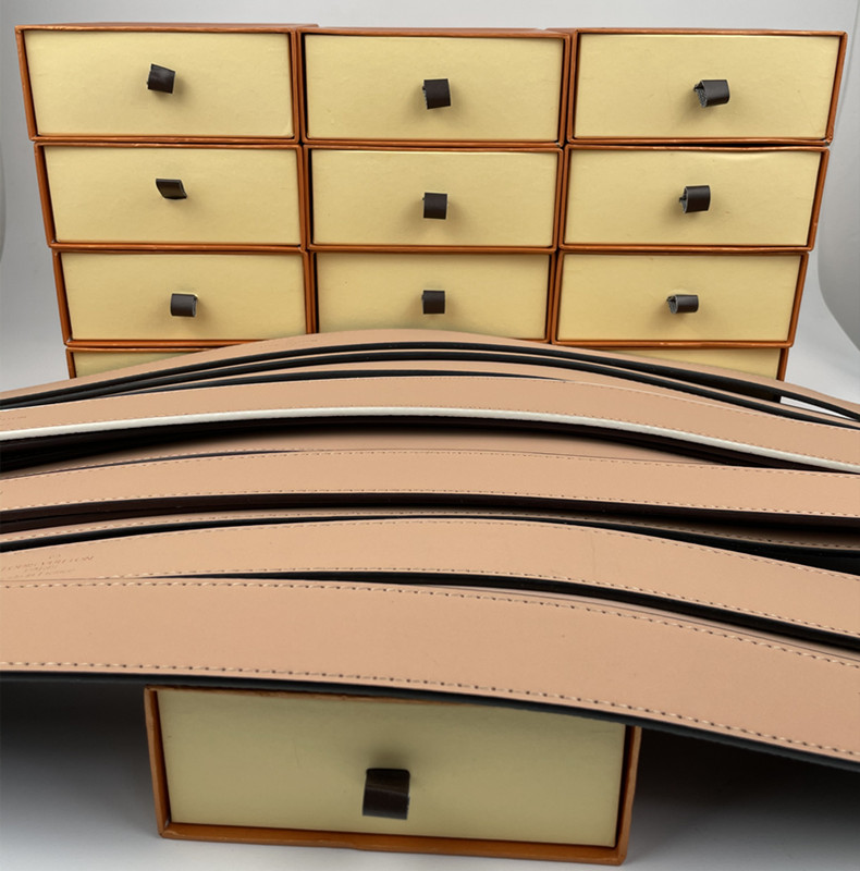 2021Men Designer Belt Mens Womens Fashion Belts Genuine Leather Male Women Casual Jeans Vintage High Quality Strap Waistband Width 3.8cm With Box
2021Men Designer Belt Mens Womens Fashion Belts Genuine Leather Male Women Casual Jeans Vintage High Quality Strap Waistband Width 3.8cm With Box