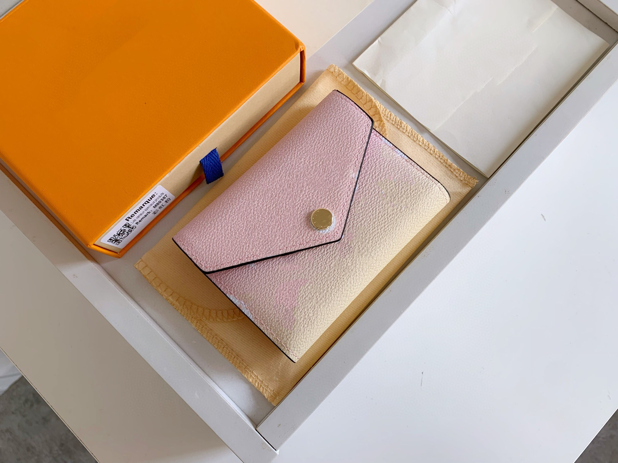 Luxury designer Fashion women Wallets womensGradually become radiant Clutch Bag Credit Card Purse old flower Wallet With Box Dust Bags, 80387#2
Luxury designer Fashion women Wallets womensGradually become radiant Clutch Bag Credit Card Purse old flower Wallet With Box Dust Bags, 80387#2
