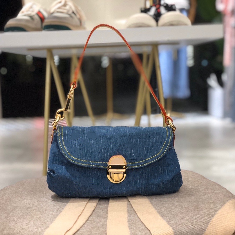 Denim Vintage Women Shoulder Bags with Embroidered Flowers and Letters Lady Handbag Denim Cloth Hobos Removable Strap Spring Summer Bags, Blue
Denim Vintage Women Shoulder Bags with Embroidered Flowers and Letters Lady Handbag Denim Cloth Hobos Removable Strap Spring Summer Bags, Blue