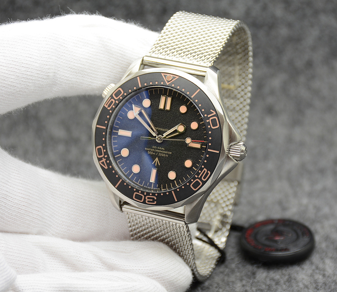 High Quality James Bond 007 Mens Watch No Time To Die Ceramic Bezel Mechanical Automatic Watches Stainless Steel Flod Clasp Mens Wristwatche
High Quality James Bond 007 Mens Watch No Time To Die Ceramic Bezel Mechanical Automatic Watches Stainless Steel Flod Clasp Mens Wristwatche
