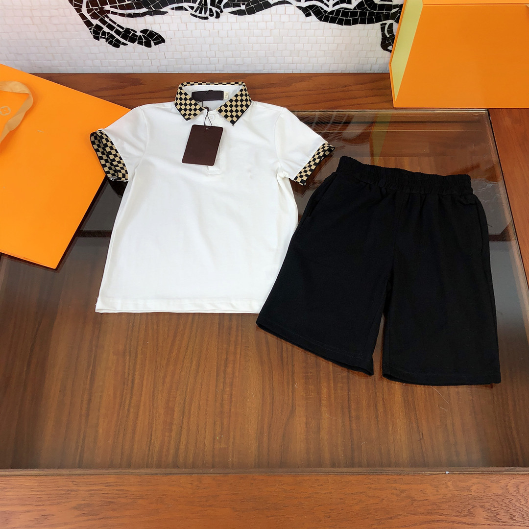 2021ss Designers Kids set brand baby clothes summer pure color polo t shirt shorts two piece suit casual cotton tracksuit boy short sets, White
2021ss Designers Kids set brand baby clothes summer pure color polo t shirt shorts two piece suit casual cotton tracksuit boy short sets, White