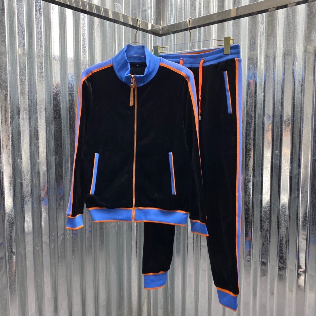 2021Mens Tracksuit Sweat Suits Sports Fashion Men Jackets 2021 Casual Tracksuits Jogger Jacket Pants Sets Sporting Suit Size M, Black
2021Mens Tracksuit Sweat Suits Sports Fashion Men Jackets 2021 Casual Tracksuits Jogger Jacket Pants Sets Sporting Suit Size M, Black