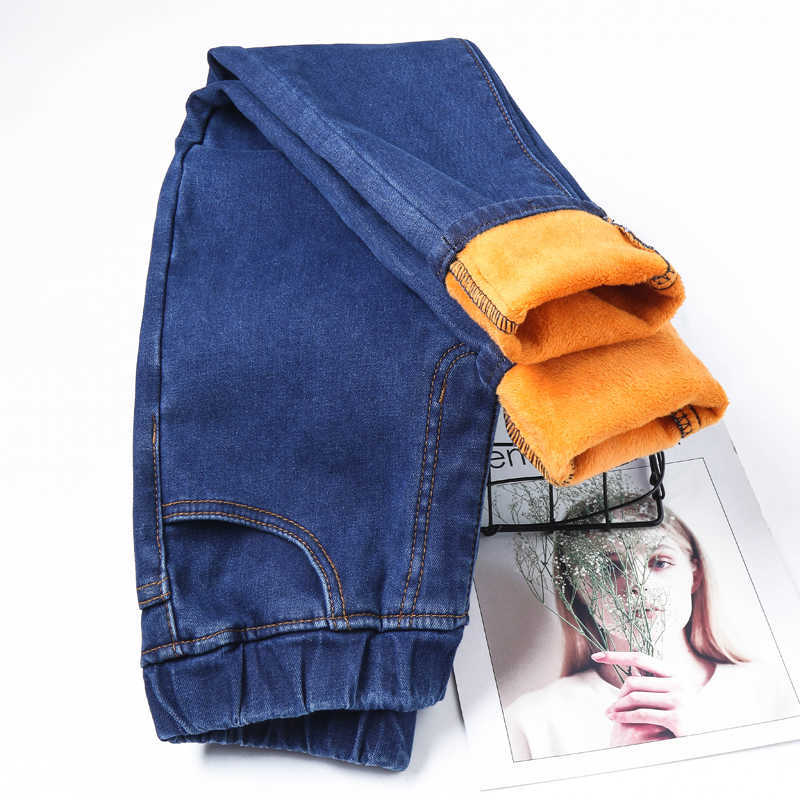 Plus Size 3XL 4XL 5XL Women's Warm Winter Jeans Black Blue Thick Fleece Slim Fit Stretch Jean Pants High Waist Student Trousers 210922