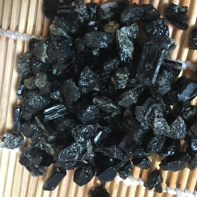 Wholesale 100g Natural Black Tourmaline Rough Mineral Quartz Crystal Gravel Tumbled Stone Reiki Healing for degaussing 617 S2
Wholesale 100g Natural Black Tourmaline Rough Mineral Quartz Crystal Gravel Tumbled Stone Reiki Healing for degaussing 617 S2