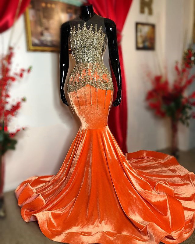 2021 Plus Size Arabic Aso Ebi Orange Mermaid Velvet Prom Dresses Lace Beaded Sheer Neck Evening Formal Party Second Reception Gowns Dress ZJ212