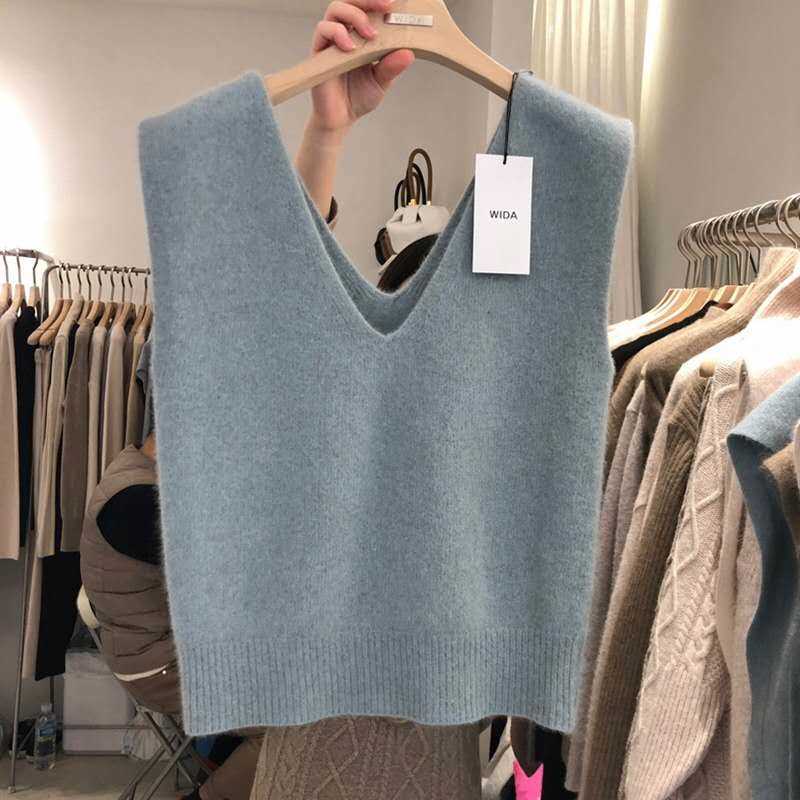 Fashion Vest Ladies Knitted Autumn Winter Cashmere Sweater Women Sleeveless V-Neck Pullover Korean Female Vest Loose Tops 211009