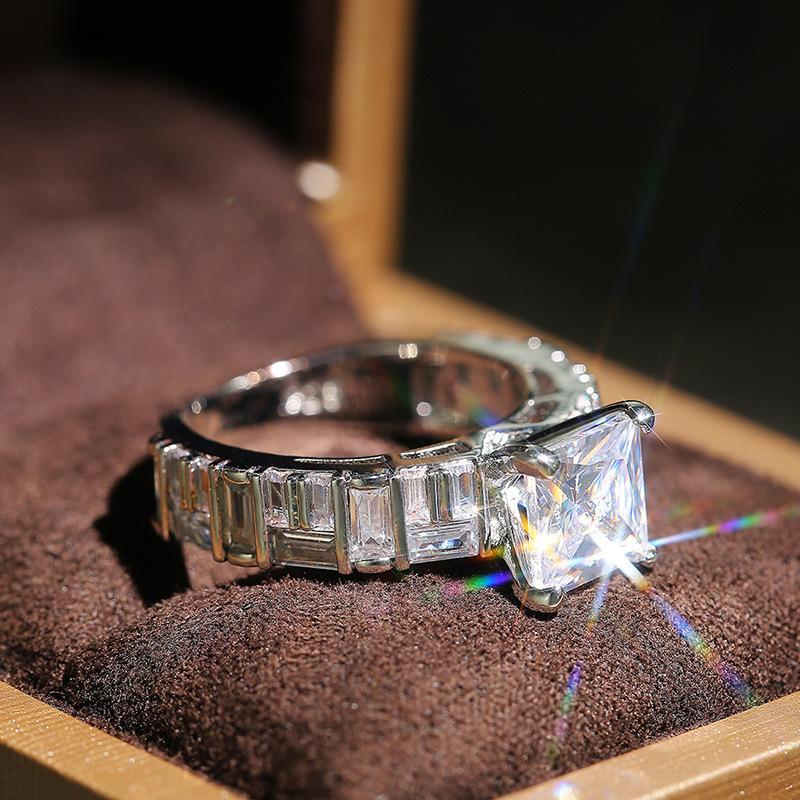 Wedding Rings For Women Luxury Kpop + Zircon White Gold Color Jewelry Girls Gift Wholesale Finger Accessories KBR350, Slivery;golden
Wedding Rings For Women Luxury Kpop + Zircon White Gold Color Jewelry Girls Gift Wholesale Finger Accessories KBR350, Slivery;golden
