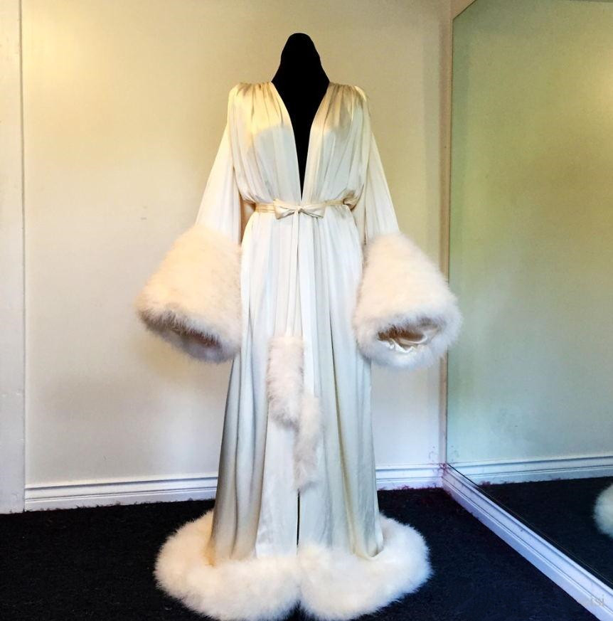 Women's Evening Dresses Robe Nightgown Bathrobe Pajamas Sleepwear With Fur Train Long Sleeve Jackets Bridesmaid Shawel, Beige
Women's Evening Dresses Robe Nightgown Bathrobe Pajamas Sleepwear With Fur Train Long Sleeve Jackets Bridesmaid Shawel, Beige