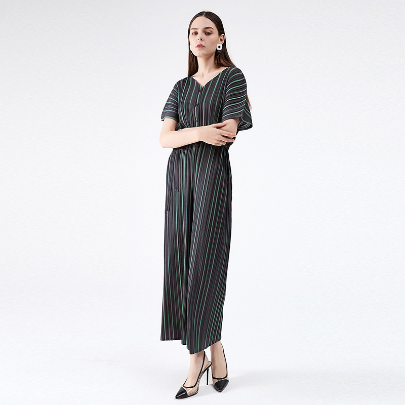 2021 New Pleated Women Summer Overalls Cardigan Button Loose Shoulder V-neck Black Jumpsuit Green Line Beauty Gj2h, Beige
2021 New Pleated Women Summer Overalls Cardigan Button Loose Shoulder V-neck Black Jumpsuit Green Line Beauty Gj2h, Beige