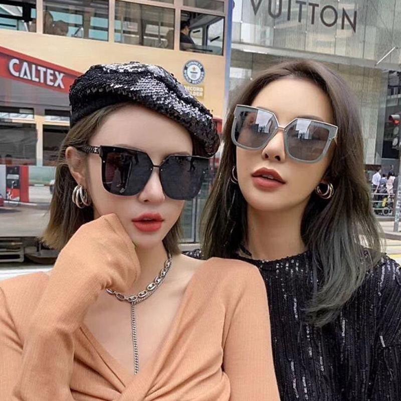 Sunglasses 2021 Fashion Brand Unisex Retro Men Women Gradient Eyewear Black Grey Cat Eye Sun Glasses For Male/Female UV400
Sunglasses 2021 Fashion Brand Unisex Retro Men Women Gradient Eyewear Black Grey Cat Eye Sun Glasses For Male/Female UV400