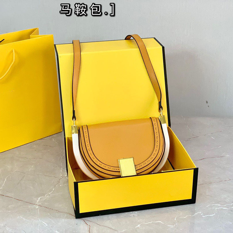 Purse Black Friday Women's half women's head leather small round saddle bag new NEW, Picture color
Purse Black Friday Women's half women's head leather small round saddle bag new NEW, Picture color