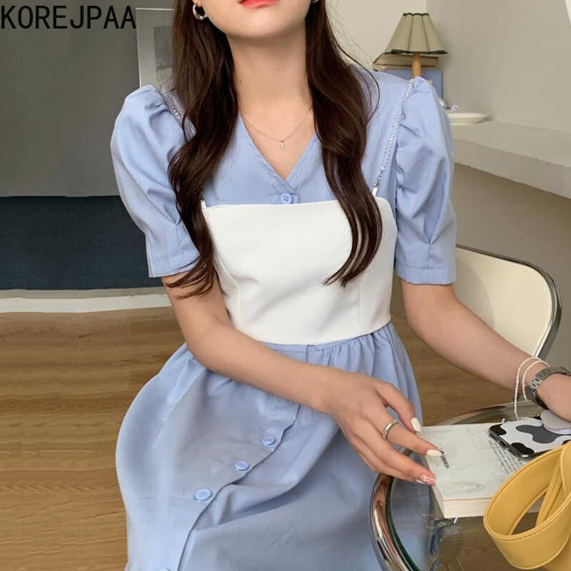 Korejpaa Women Sets Summer Korean Temperament V-neck High Waist Single-breasted Lantern Sleeve Dress Crystal Strap Tank Top 210526, Blue
Korejpaa Women Sets Summer Korean Temperament V-neck High Waist Single-breasted Lantern Sleeve Dress Crystal Strap Tank Top 210526, Blue