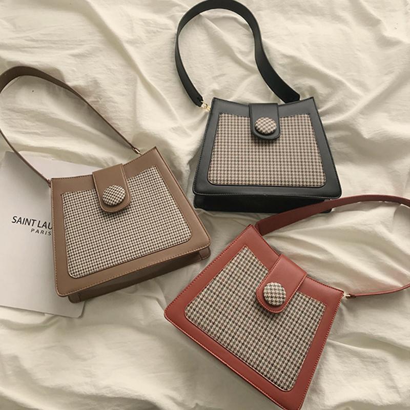 Retro Bag Female Bucket Bags Crossbody 2021 Trendy Fashion Lattice Underarm Bag Khaki Niche Design Handbag Wide Shoulder Strap
Retro Bag Female Bucket Bags Crossbody 2021 Trendy Fashion Lattice Underarm Bag Khaki Niche Design Handbag Wide Shoulder Strap