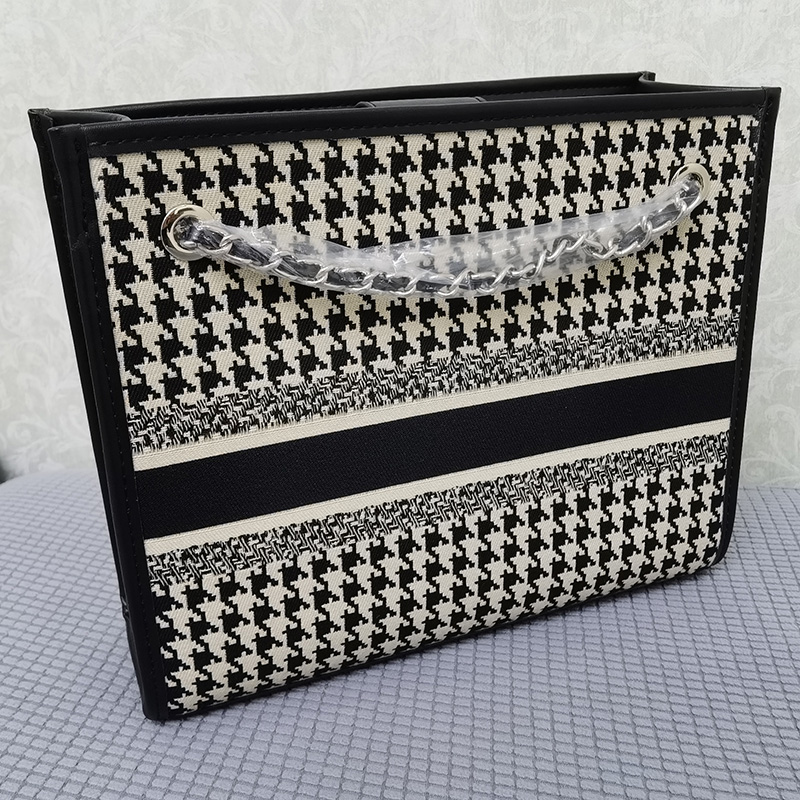 5A+ Top quality women's shoulder bag Luxury Designer Handbag 2021 Fashion knit Underarm Bags gift box packaging, Houndstooth-black
5A+ Top quality women's shoulder bag Luxury Designer Handbag 2021 Fashion knit Underarm Bags gift box packaging, Houndstooth-black