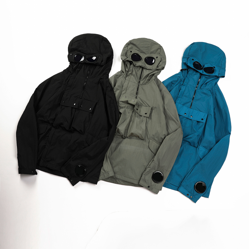 2021SS Men's Clothing Jackets Goggle Hooded Jacket Spring and Autumn Outdoor windbreaker Fashion brand metal nylon Outerwear Coats, Army green cp011
2021SS Men's Clothing Jackets Goggle Hooded Jacket Spring and Autumn Outdoor windbreaker Fashion brand metal nylon Outerwear Coats, Army green cp011