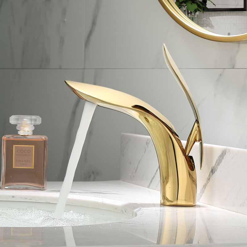Bathroom Sink Faucets Basin Mixer Tap Brass Gold/Black/White Wash Deck Mounted Single Handle And Cold Faucet Torneira
Bathroom Sink Faucets Basin Mixer Tap Brass Gold/Black/White Wash Deck Mounted Single Handle And Cold Faucet Torneira