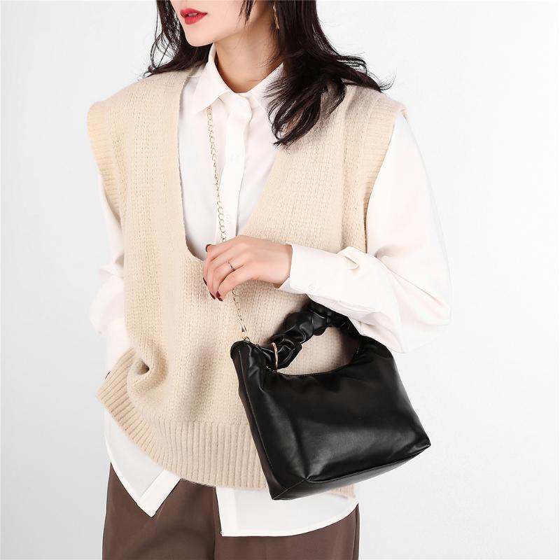 Casual Women Handbag Solid Color Pleated Top-handle Bag Female PU Leather Shoulder Zipper Purse Ladies Crossbody Party Clutches, Purple
Casual Women Handbag Solid Color Pleated Top-handle Bag Female PU Leather Shoulder Zipper Purse Ladies Crossbody Party Clutches, Purple
