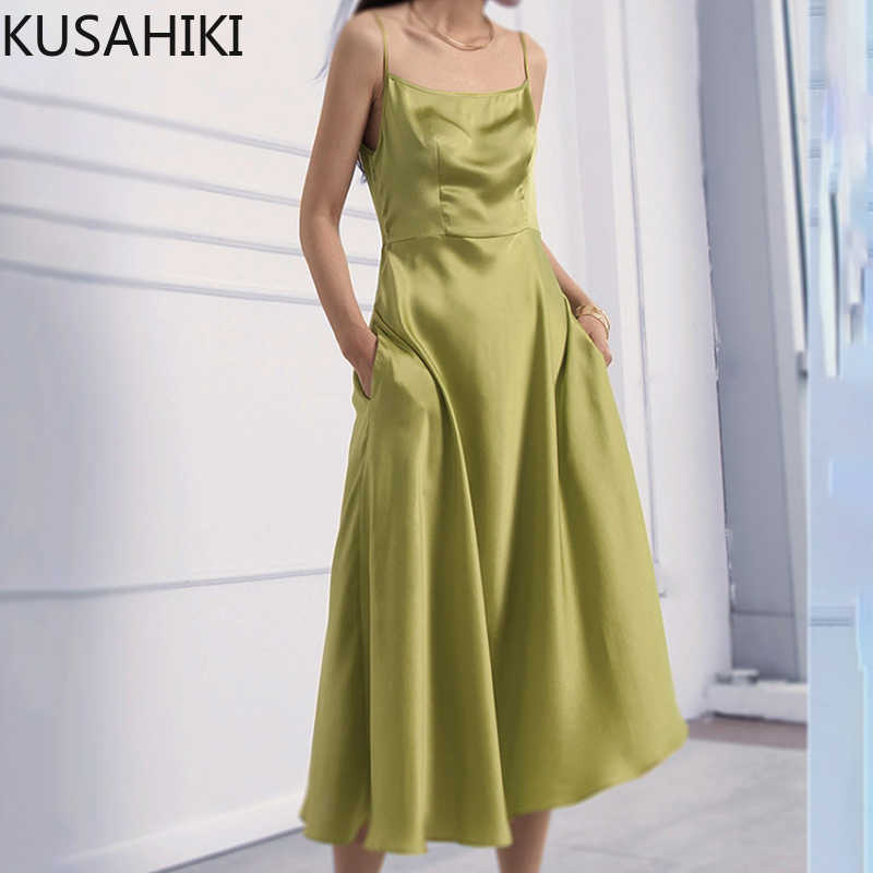 KUSAHIKI Spring Summer Strap Dress Sleeveless Sexy Strapless Satin Vestidos Femme Slim High Waist A-line Dresses 6G906 210602, Green
KUSAHIKI Spring Summer Strap Dress Sleeveless Sexy Strapless Satin Vestidos Femme Slim High Waist A-line Dresses 6G906 210602, Green