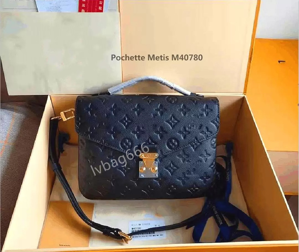 Designers Women Handbag Messenger Bags Leather Embossing POCHETTE Elegant Shoulder Bag Crossbody Shopping Tote Wallets GGs LOUISS VUTTONS LVs YSLs
Designers Women Handbag Messenger Bags Leather Embossing POCHETTE Elegant Shoulder Bag Crossbody Shopping Tote Wallets GGs LOUISS VUTTONS LVs YSLs