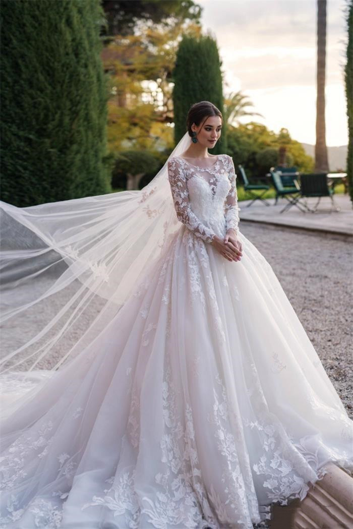 2021 Bridal Gowns Applique Lace Long Sleeve Wedding Dresses Arabic Muslim A Line Sheer Neck Ruched Formal Custom Made