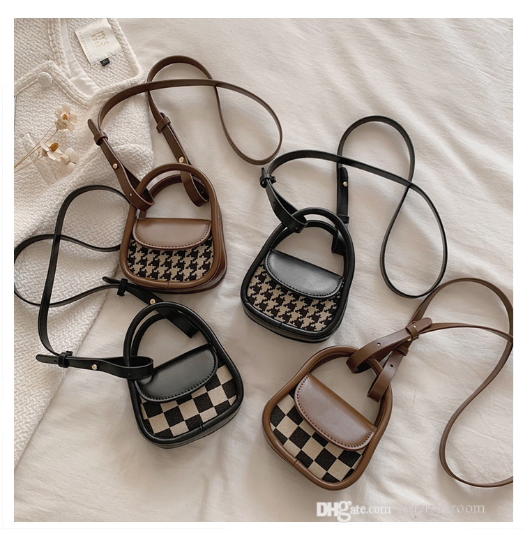 kids designer handbags 2021 autumn/winter children checkerboard mini saddle bag little girl plaid crossbody PU messenger bags F883, Black-plaid
kids designer handbags 2021 autumn/winter children checkerboard mini saddle bag little girl plaid crossbody PU messenger bags F883, Black-plaid