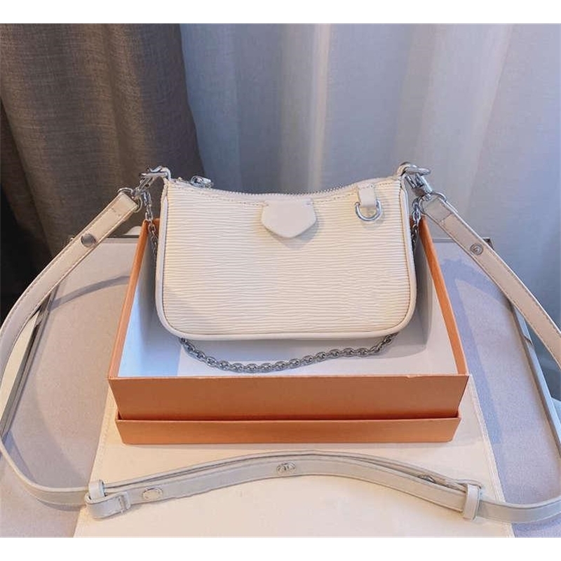 Women Crossbody Bags Luxury Striped Purses Hobos Fashion Shoulder Chain Bag Stripes Small lady Flaps with letters Plain color White Black
Women Crossbody Bags Luxury Striped Purses Hobos Fashion Shoulder Chain Bag Stripes Small lady Flaps with letters Plain color White Black