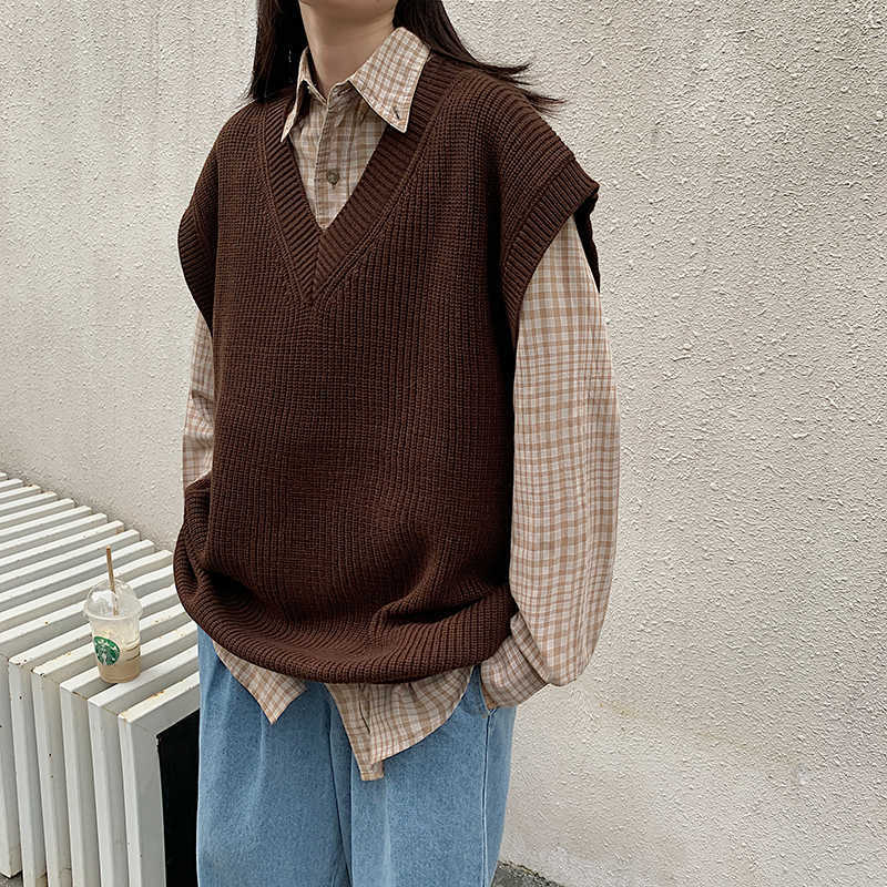 LEGIBLE Autumn winter Sleeveless Sweater Women Solid Color V Neck Knitted Vest female Jumpers Pull Femme Sweaters 210819