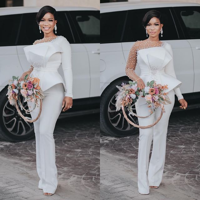 Illusion Long Sleeve Outdoor Wedding Jumpsuit 2022 peplum Sheer Neck Beaded Pearls Bohemian Beach Country Bridal Dress Pant Suit