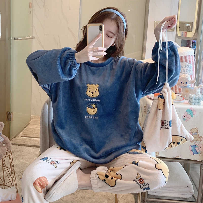 Women Pajama Set Warm Flannel Pajamas Sleepwear Homewear Thick Winter Velvet Female Plush Pyjamas Suit Sweatshirt 210924