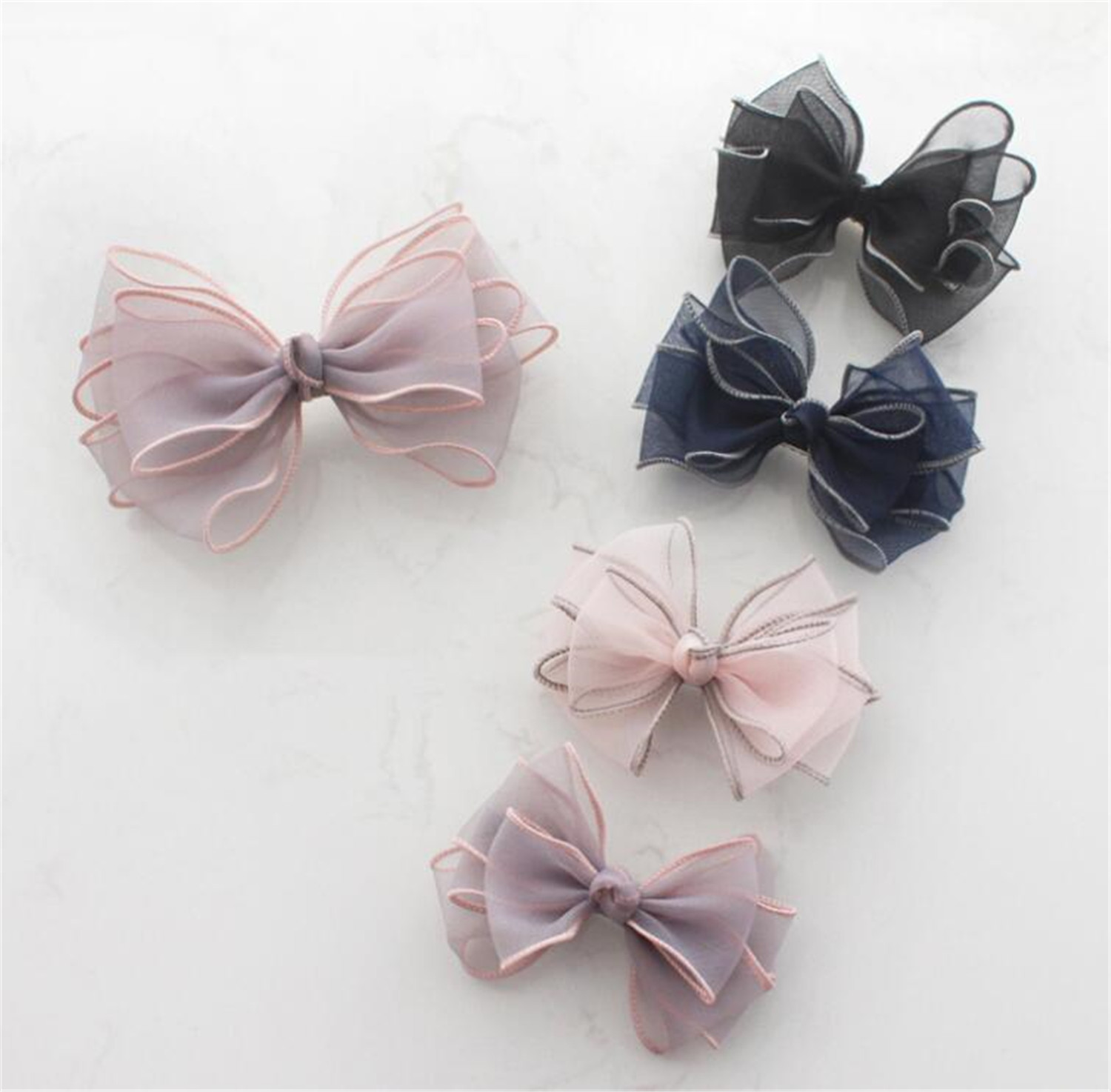 122 hot sell 2020 women's New simple bow-studded hairpin high quality Multicolor hairpin
122 hot sell 2020 women's New simple bow-studded hairpin high quality Multicolor hairpin