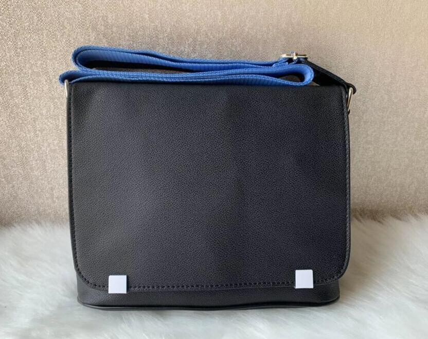 Classic fashion Men shoulder bag leather messenger cross body school bookbag briefcase 28CM tablet bags pu Clutch Handbag QA, Blue
Classic fashion Men shoulder bag leather messenger cross body school bookbag briefcase 28CM tablet bags pu Clutch Handbag QA, Blue