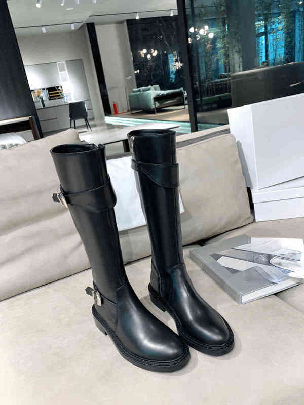 Boots Women Motorcycle Mid-tube Boots Buckle Women's Shoes Winter Brand Martin Cavalier Woodland Snow Casual Sports Shoes Non-slip 1117
Boots Women Motorcycle Mid-tube Boots Buckle Women's Shoes Winter Brand Martin Cavalier Woodland Snow Casual Sports Shoes Non-slip 1117