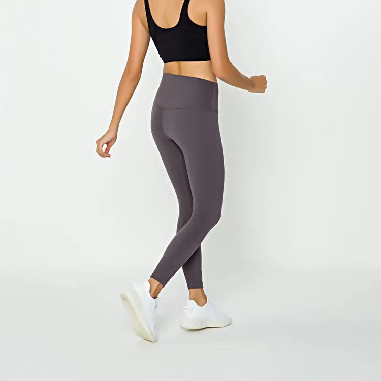 2021#Women's designer sport matte naked sense Yoga tights one piece high waist hip lifting quick drying tights
2021#Women's designer sport matte naked sense Yoga tights one piece high waist hip lifting quick drying tights